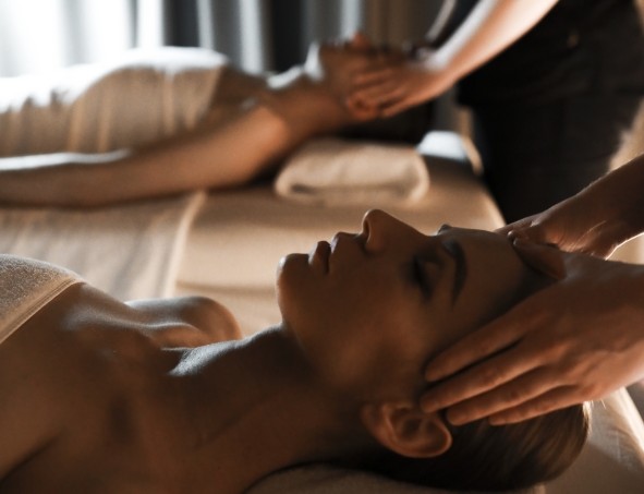 GIVE THE GIFT OF LUXURY AND INDULGENCE